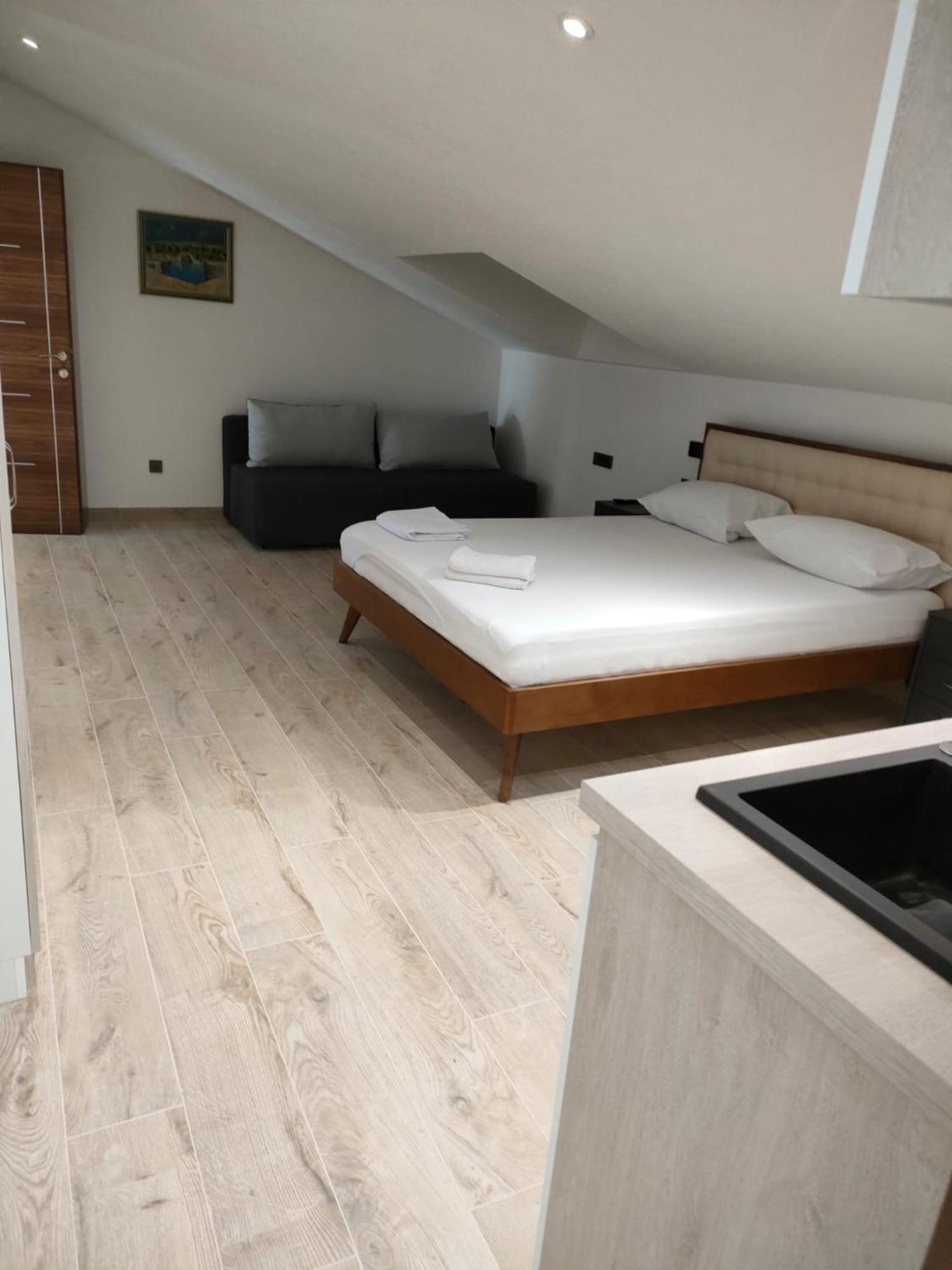 Apartmani Centar 塞尔瑟 外观 照片